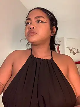 Snapshot of Dahiana_Giil chatting on December 3, 2025, 7:41 am Dahiana Giil online show from December 3, 2025, 7:41 am