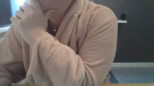 Snapshot of sizha6 chatting on June 15, 2026, 5:34 pm sizha6 online show from June 15, 2026, 5:34 pm