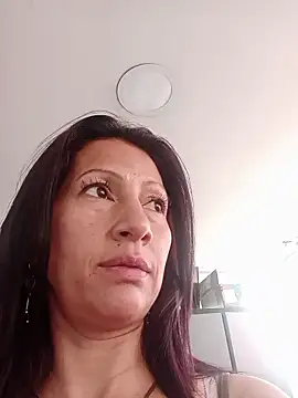 Aisha Nowak online show from January 9, 2026, 9:44 pm