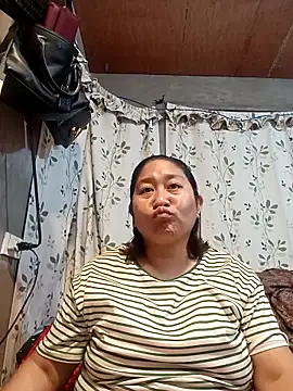 hotchubby88 online show from November 21, 2025, 11:20 am