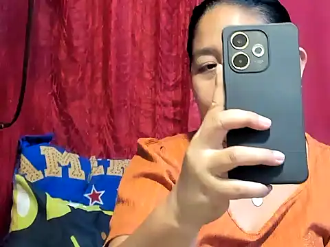 hotchubby88 online show from February 19, 2026, 7:49 am