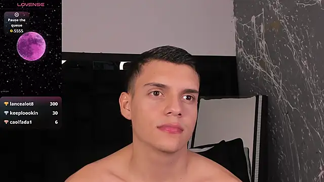 JacobRoberts1 online show from November 5, 2025, 8:28 am