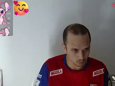 JhonTorres018 online show from November 5, 2025, 7:22 am