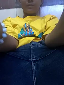 Snapshot of Aaradhna-hoy chatting on September 14, 2025, 10:04 am Aaradhna-hoy online show from September 14, 2025, 10:04 am