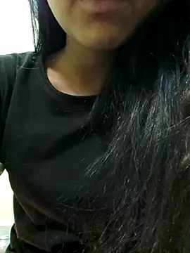 Snapshot of Aaradhna-hoy chatting on March 3, 2025, 5:05 am Aaradhna-hoy online show from March 3, 2025, 5:05 am