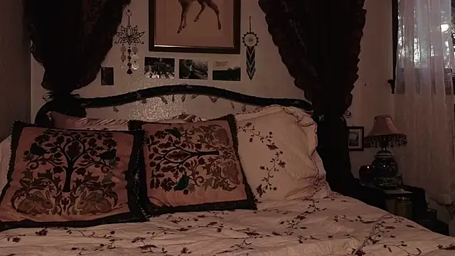 sinfulblonde1 online show from February 2, 2026, 11:37 pm