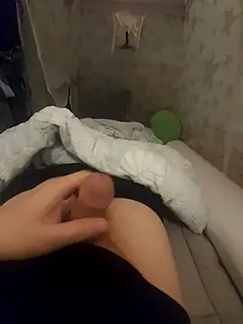 Snapshot of halu5400 chatting on February 21, 2025, 12:49 pm halu5400 online show from February 21, 2025, 12:49 pm