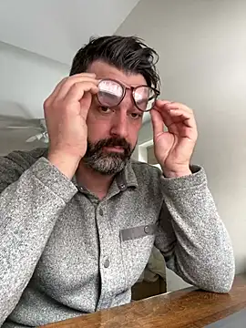 plaintreebull online show from February 16, 2026, 3:43 pm