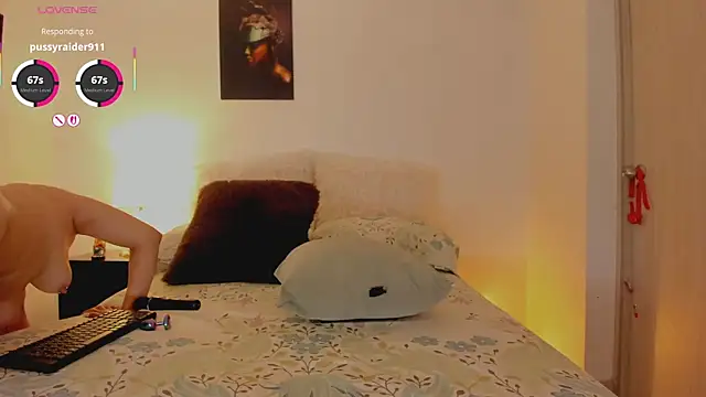 Skay Hot online show from April 11, 2026, 7:28 pm