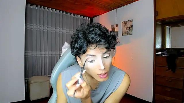 nilam valker online show from April 25, 2026, 11:02 pm