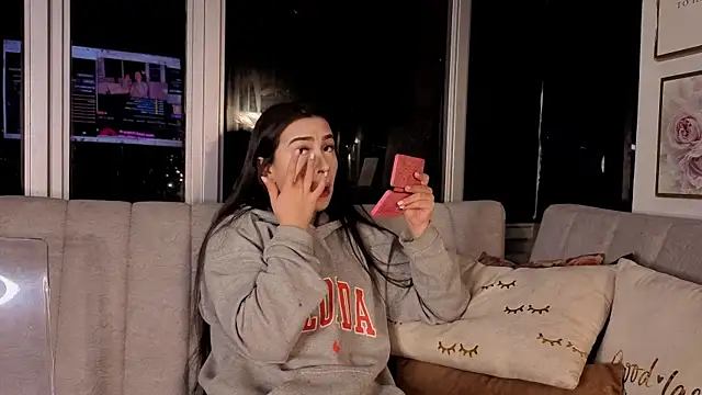 Snapshot of Ivanna_West chatting on December 4, 2025, 10:03 am Ivanna West online show from December 4, 2025, 10:03 am