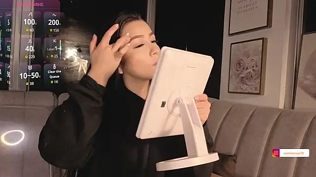 Snapshot of Ivanna_West chatting on November 13, 2025, 10:08 am Ivanna West online show from November 13, 2025, 10:08 am