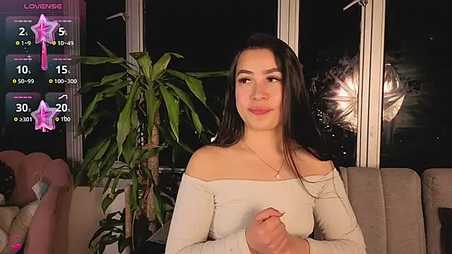 Snapshot of Ivanna_West chatting on November 4, 2025, 10:08 am Ivanna West online show from November 4, 2025, 10:08 am