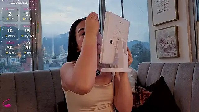 Snapshot of Ivanna_West chatting on November 18, 2025, 11:35 am Ivanna West online show from November 18, 2025, 11:35 am