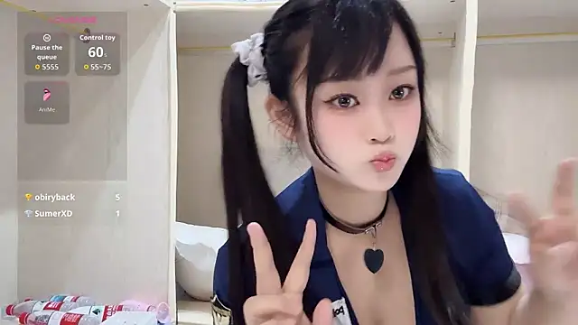 yueyue2003 online show from April 5, 2026, 12:34 pm
