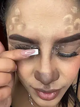 Emily sharlot online show from October 31, 2025, 2:24 pm