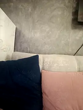 Snapshot of EmmaSulivan chatting on September 16, 2025, 12:50 pm EmmaSulivan online show from September 16, 2025, 12:50 pm