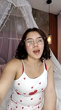 Snapshot of EmmaSulivan chatting on March 1, 2025, 2:55 pm EmmaSulivan online show from March 1, 2025, 2:55 pm