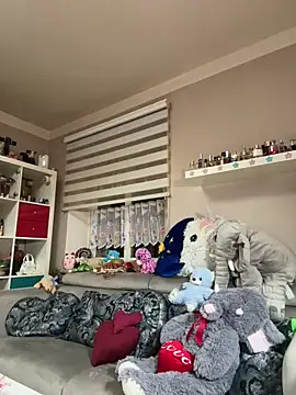 sexymelli18 online show from February 26, 2026, 5:35 pm