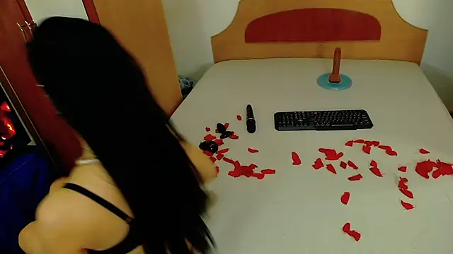 Sophie-Rosenfeld online show from February 9, 2026, 9:02 pm