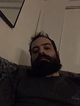 guccititi online show from December 18, 2025, 8:12 pm