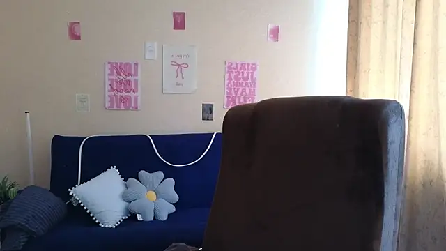 Sandra Snowflake online show from May 8, 2026, 12:09 pm