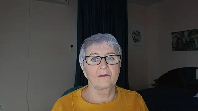 Sandra Snowflake online show from November 21, 2025, 12:04 pm