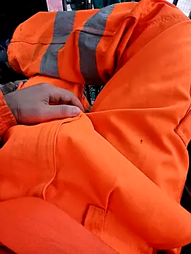 Eusuntnoulgigolo online show from February 9, 2026, 9:18 am