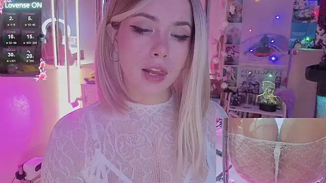 Sparkle Mona online show from December 2, 2025, 1:39 am