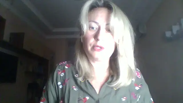 Snapshot of Mary888x chatting on March 3, 2025, 5:52 pm Mary888x online show from March 3, 2025, 5:52 pm