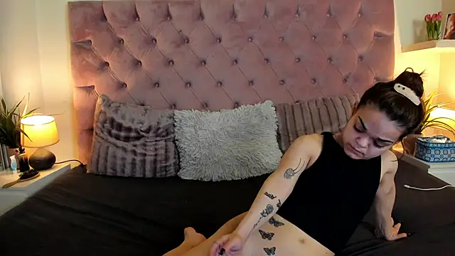 MaiaMini online show from March 7, 2025, 5:51 am