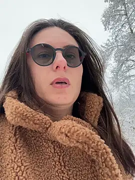 AvaFlowers6 online show from January 10, 2026, 10:10 am