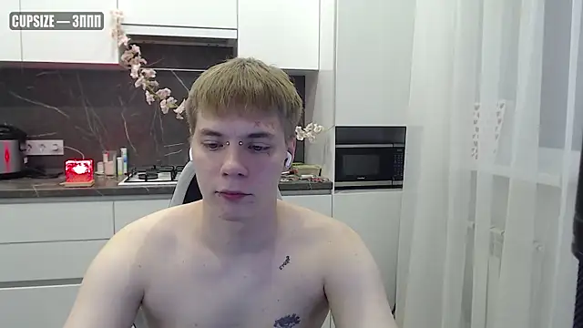 Snapshot of yourlildemon chatting on June 15, 2026, 5:34 pm yourlildemon online show from June 15, 2026, 5:34 pm