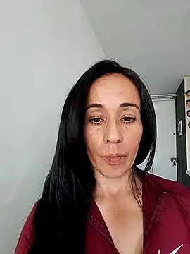 Snapshot of Coeur_de_luxure chatting on October 1, 2025, 8:46 pm Coeur de luxure online show from October 1, 2025, 8:46 pm