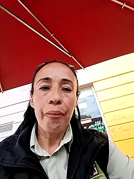 Coeur de luxure online show from December 19, 2025, 6:10 pm