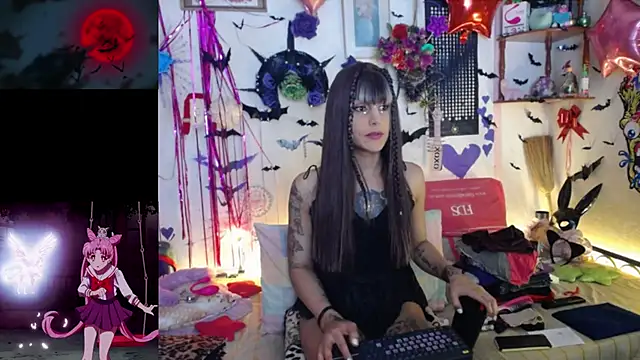 Snapshot of purplekattlyn chatting on June 4, 2026, 12:37 am purplekattlyn online show from June 4, 2026, 12:37 am