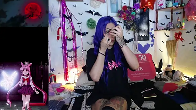 Snapshot of purplekattlyn chatting on May 6, 2026, 8:18 am purplekattlyn online show from May 6, 2026, 8:18 am