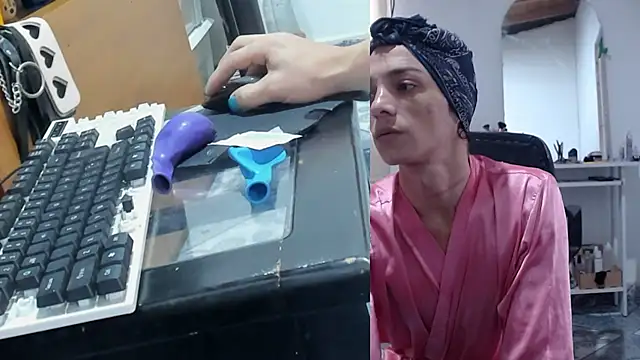 afroditacute15 online show from November 29, 2025, 1:55 pm