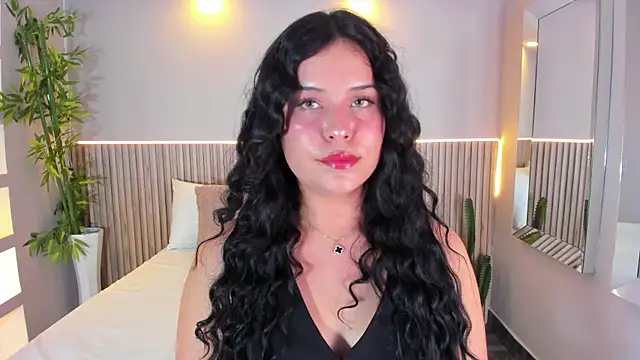 Snapshot of GeorginaReyes chatting on September 9, 2025, 10:52 pm GeorginaReyes online show from September 9, 2025, 10:52 pm