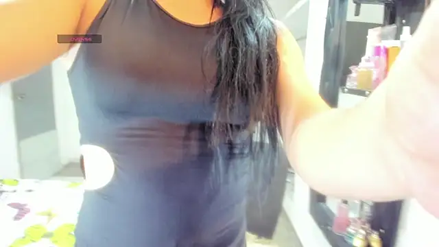 Snapshot of Ladyy_Sweet22 chatting on November 16, 2025, 6:18 am Ladyy Sweet22 online show from November 16, 2025, 6:18 am