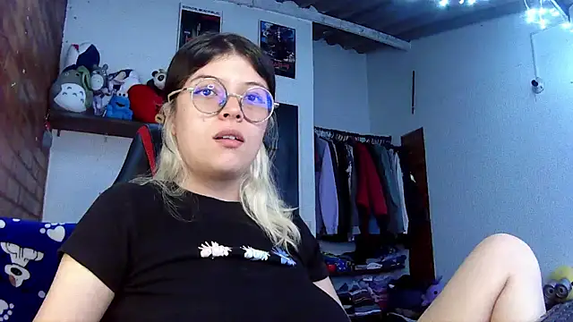 Emily  katz online show from March 17, 2025, 9:46 pm