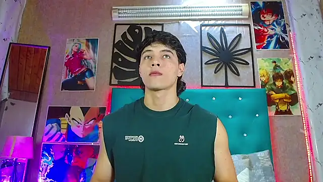 Snapshot of LiamAndrewzz chatting on December 17, 2025, 8:14 pm LiamAndrewzz online show from December 17, 2025, 8:14 pm