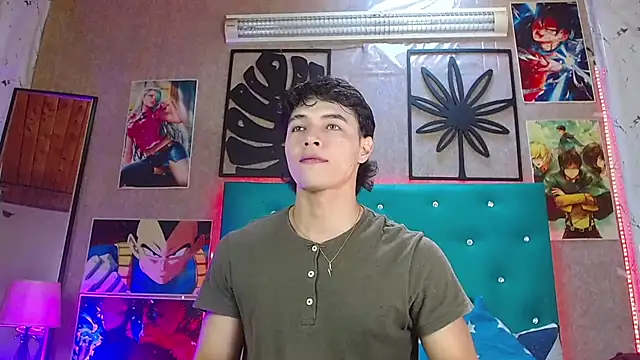 Snapshot of LiamAndrewzz chatting on December 1, 2025, 4:52 pm LiamAndrewzz online show from December 1, 2025, 4:52 pm