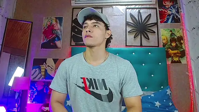 Snapshot of LiamAndrewzz chatting on November 5, 2025, 6:55 pm LiamAndrewzz online show from November 5, 2025, 6:55 pm