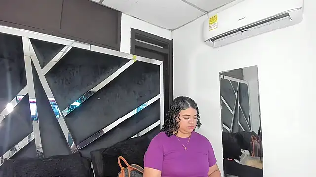 Rubyxht online show from March 19, 2026, 12:49 pm