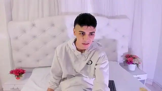 frank jhonsson online show from October 10, 2025, 7:04 pm