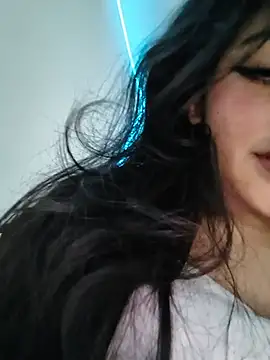 ElaRuil69 online show from July 12, 2026, 3:18 am