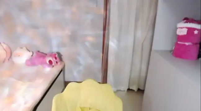 Snapshot of A_dabo chatting on March 6, 2025, 6:08 am A dabo online show from March 6, 2025, 6:08 am