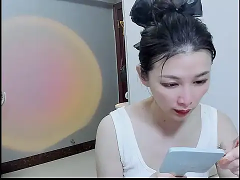 Snapshot of A_dabo chatting on October 11, 2025, 5:25 pm A dabo online show from October 11, 2025, 5:25 pm