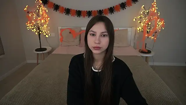 PaigePrado online show from October 22, 2025, 5:51 am